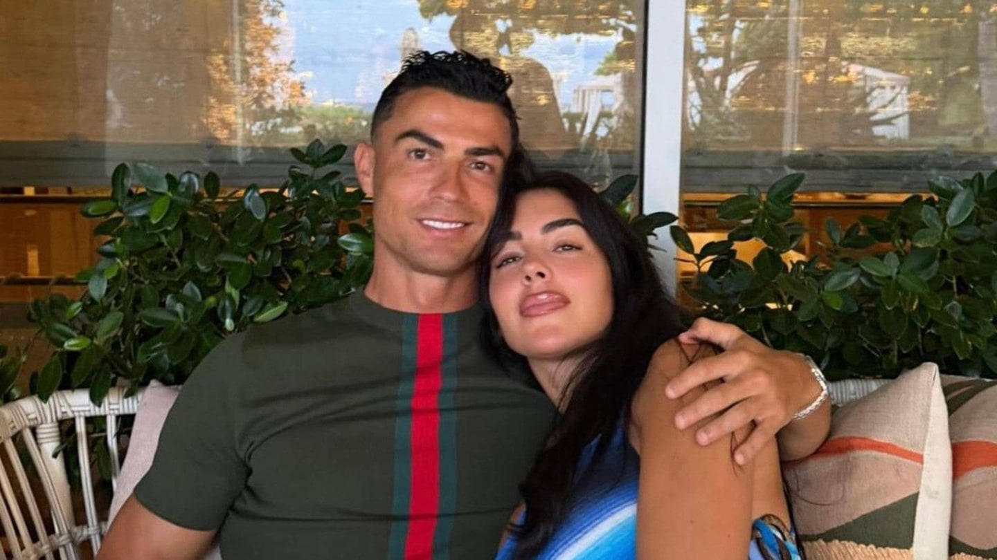 Cristiano Ronaldo marries Georgina Rodriguez exactly 1 year after engagement