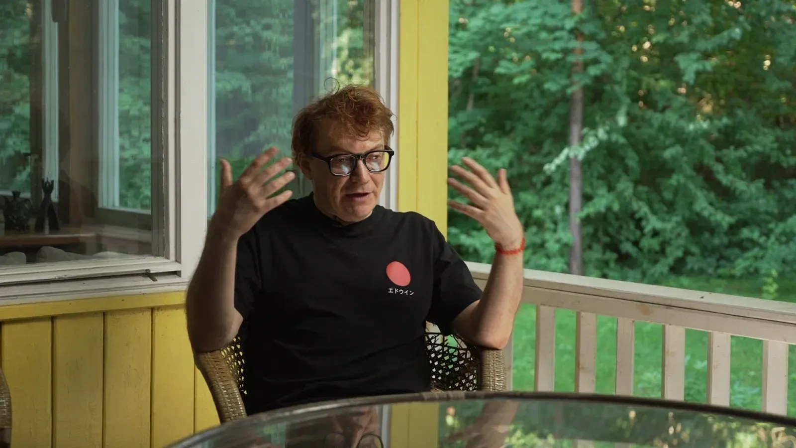 Ehrenburg at the Old Dacha: Pavel Pepperstein and Lyubov Agafonova Become the Heroes of a New Film