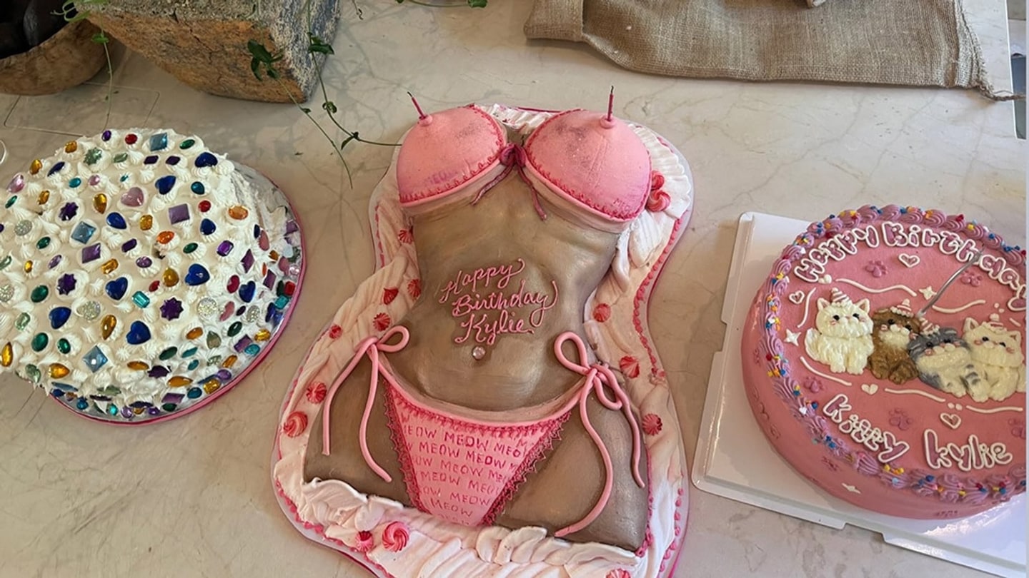 Best Believe Kylie Jenner is Bejeweled as She Celebrates Her 29th Birthday