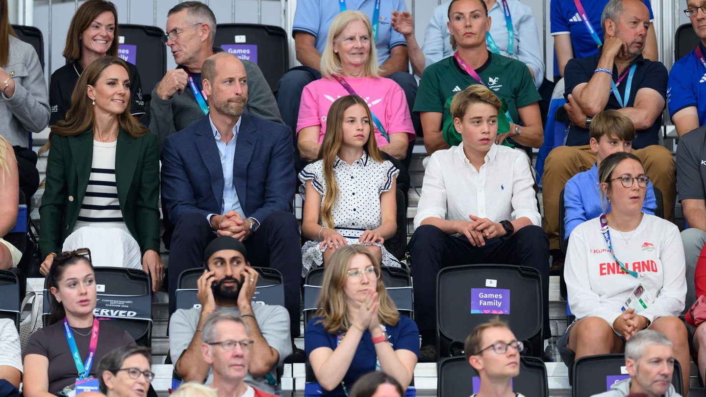 Kate Middleton and Prince William Take Prince George, Princess Charlotte