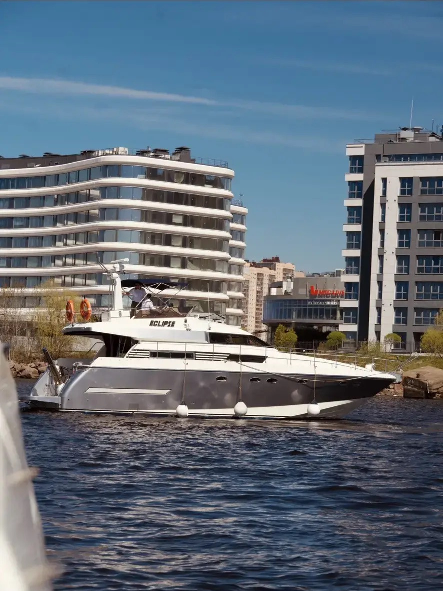 The yacht ECLIPSE