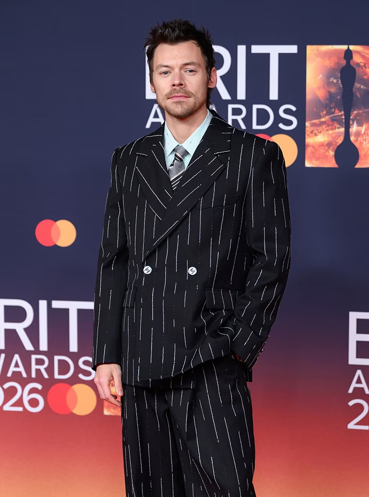 Harry Styles Credits “Outgoing” Ex-Girlfriend for Helping Him Overcome Public Anxiety