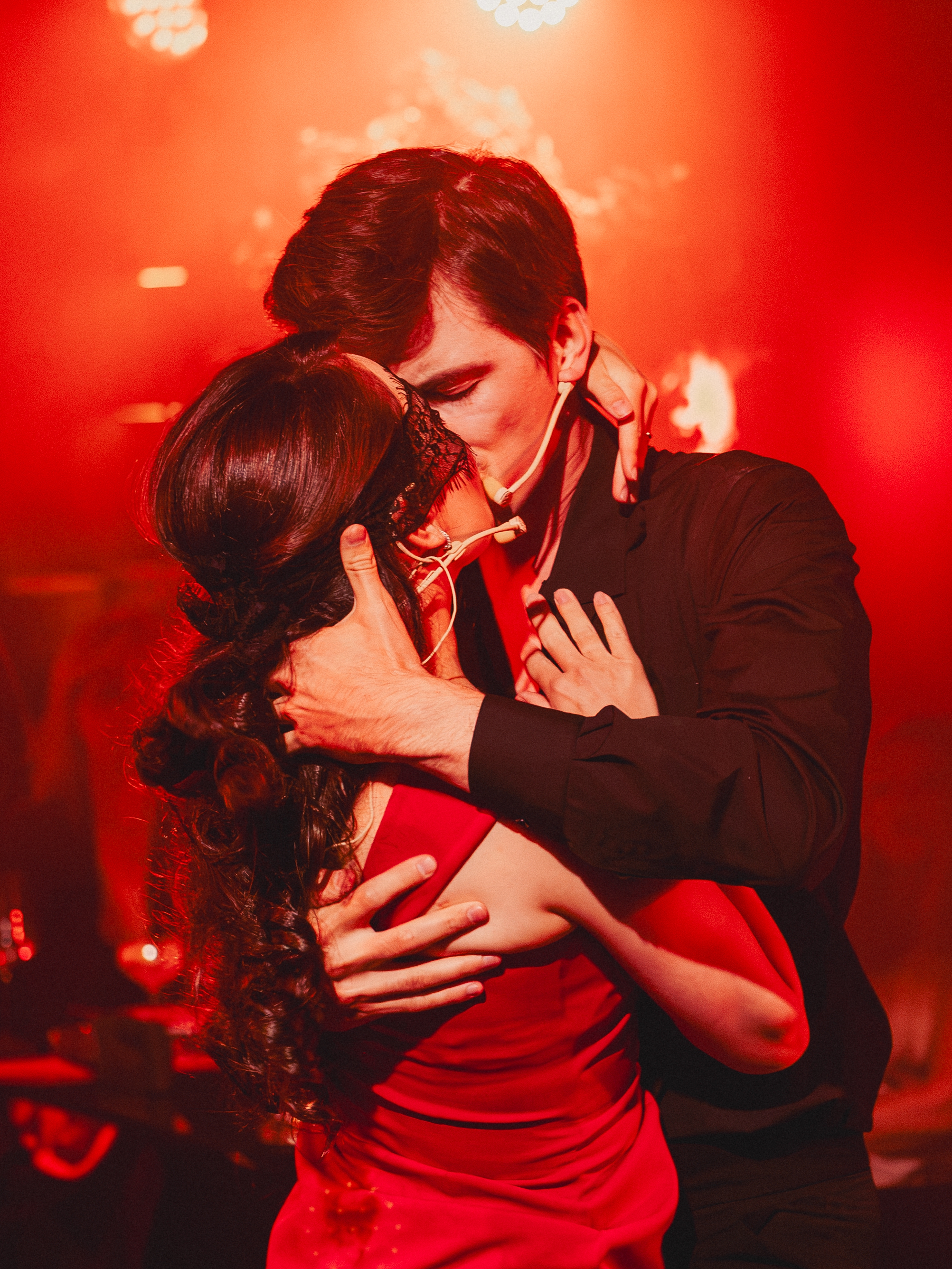 An immersive evening at LE RITUAL ROUGE, Maison Rouge