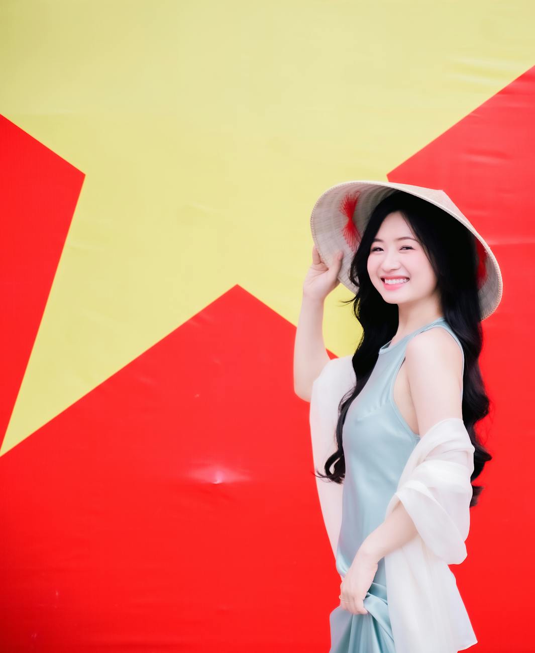 Chris Hemsworth Opens Up About Alzheimer Gene Discovery and Lifestyle Overhaul