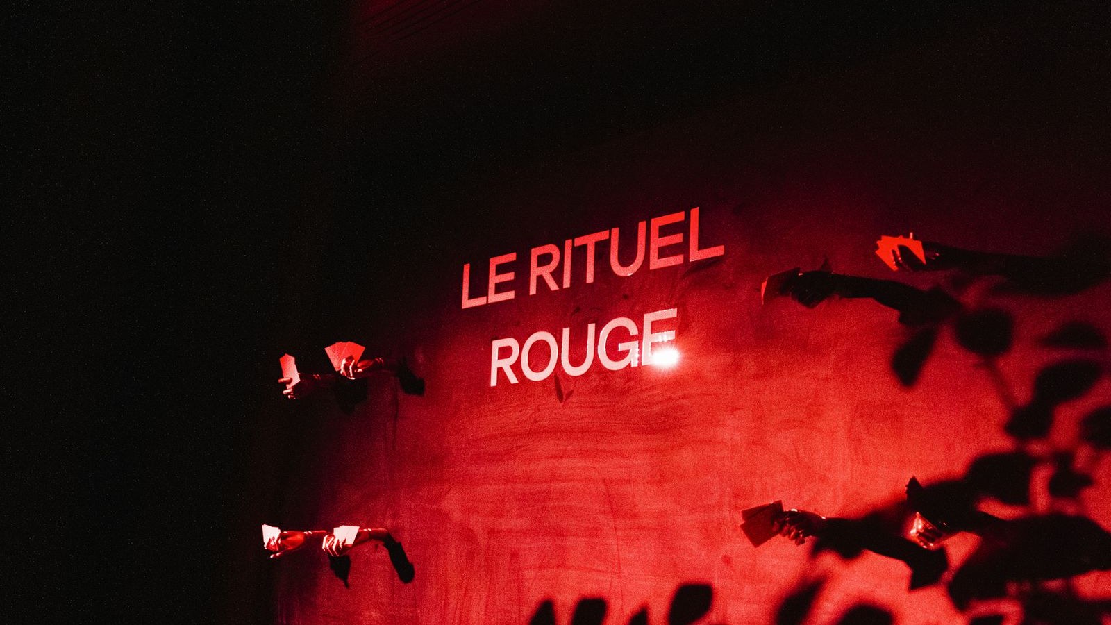 LE RITUAL ROUGE: A Closed Evening of Gastronomy, Music and Theatre at Maison Rouge