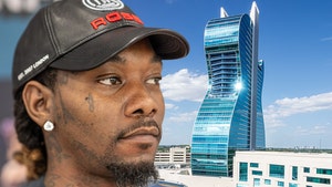¡Offset -- Tiroteo Cerca del Casino... El rapero está en la ciudad!