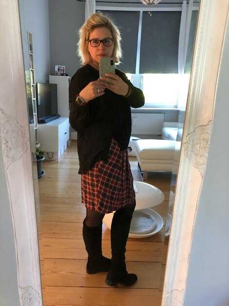 And Just Like That Recap - Behold the MILF List and Its Impact on the Show's Future